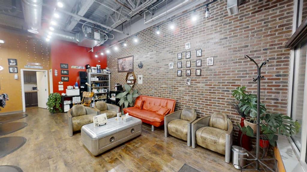 Additional image 2 of #120-30 Springborough Boulevard SW, Calgary, AB, T3H 0N9