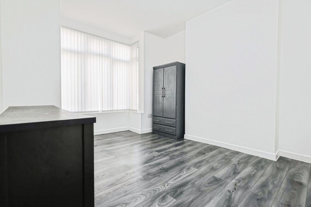 Bearwood Road, Smethwick, West Midlands, B66 photo 5