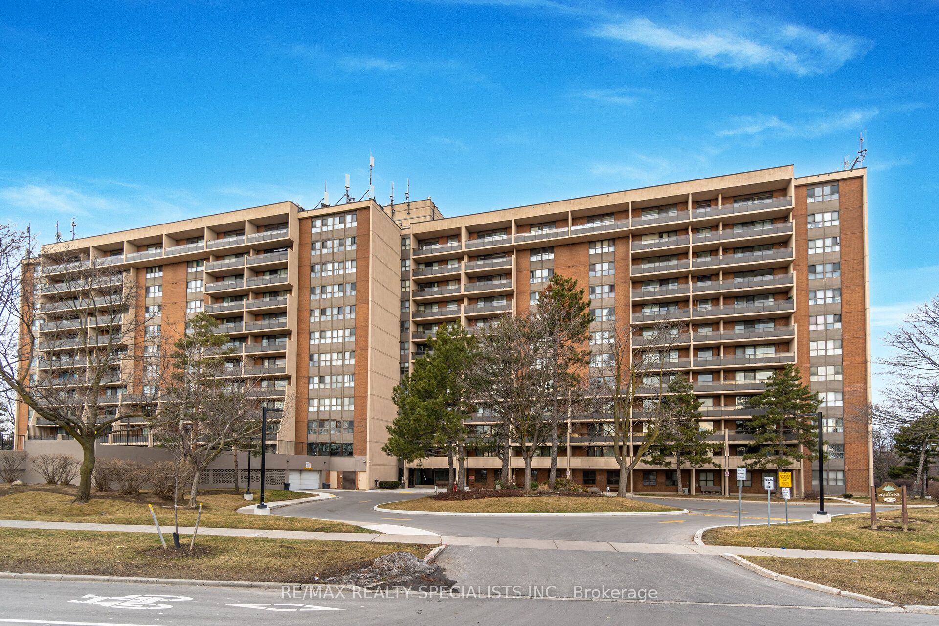 214-2929 Aquitaine Avenue, Mississauga, ON, L5N 2C7