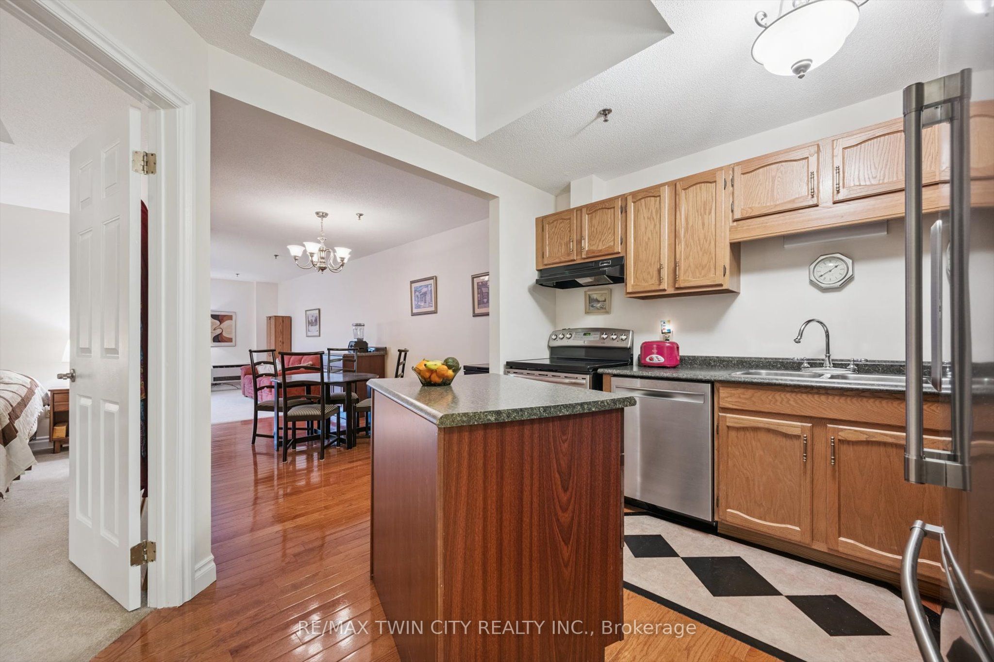 Additional image 6 of 216-1009 Queenston Road, Cambridge, ON, N3H 3K7