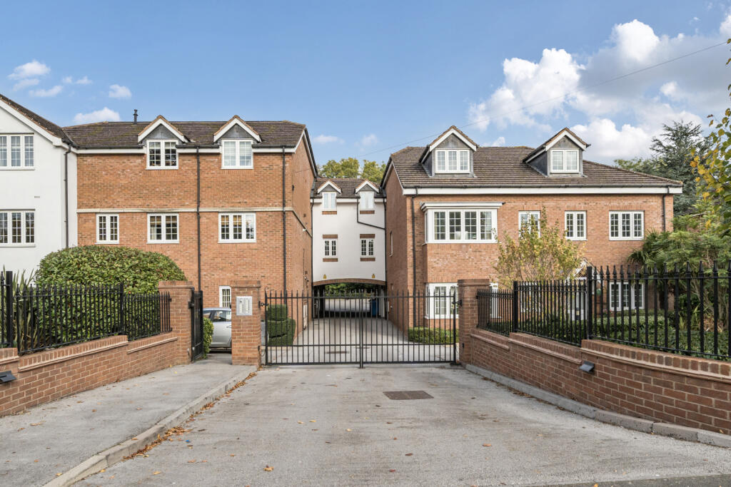 Warwick Road, Solihull, West Midlands, B91 photo 3