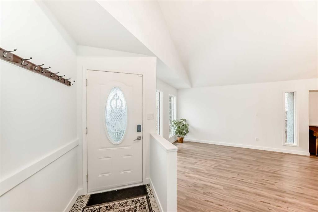 Additional image 3 of 52 Mt Crandell Crescent W, Lethbridge, AB, T1K 6L6