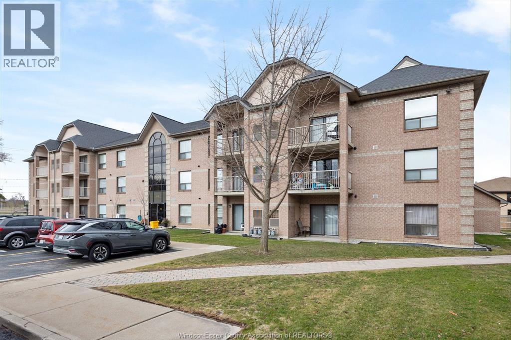 203-401 Grand Marais Road West, Windsor, ON, N9E4S2