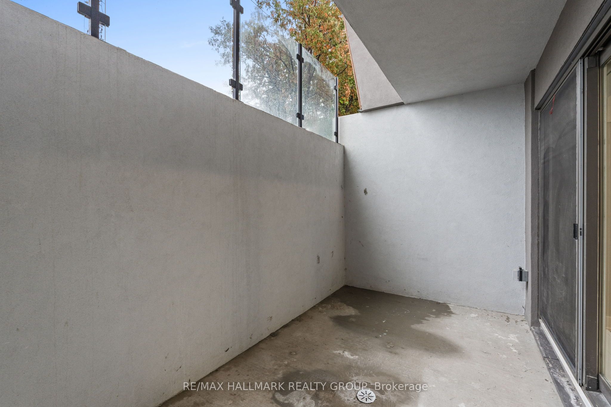 Additional image 2 of C-886 Byron Avenue, Ottawa, ON, K2A 0A1