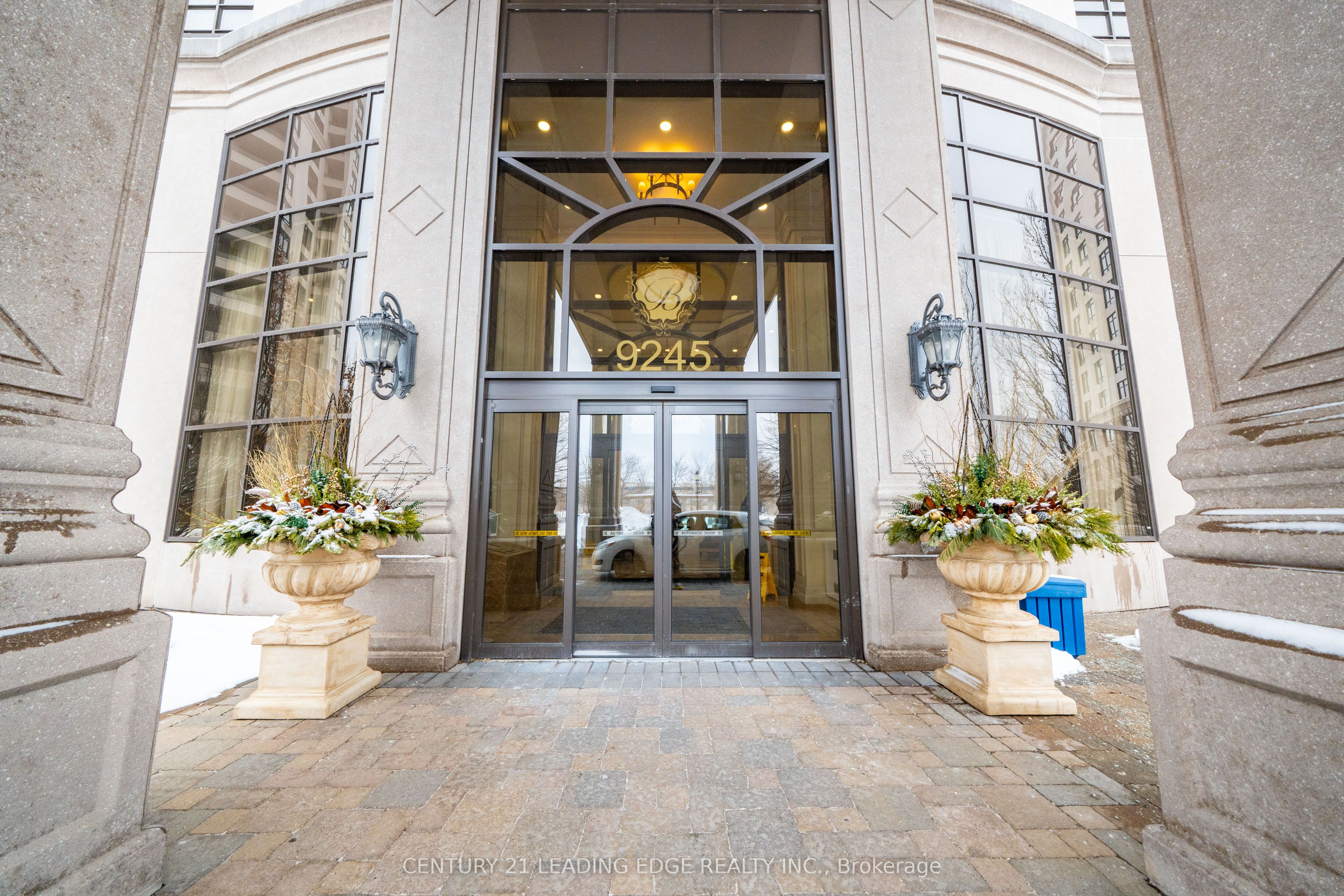 1504-9245 Jane Street, Vaughan, ON, L6A 0K1