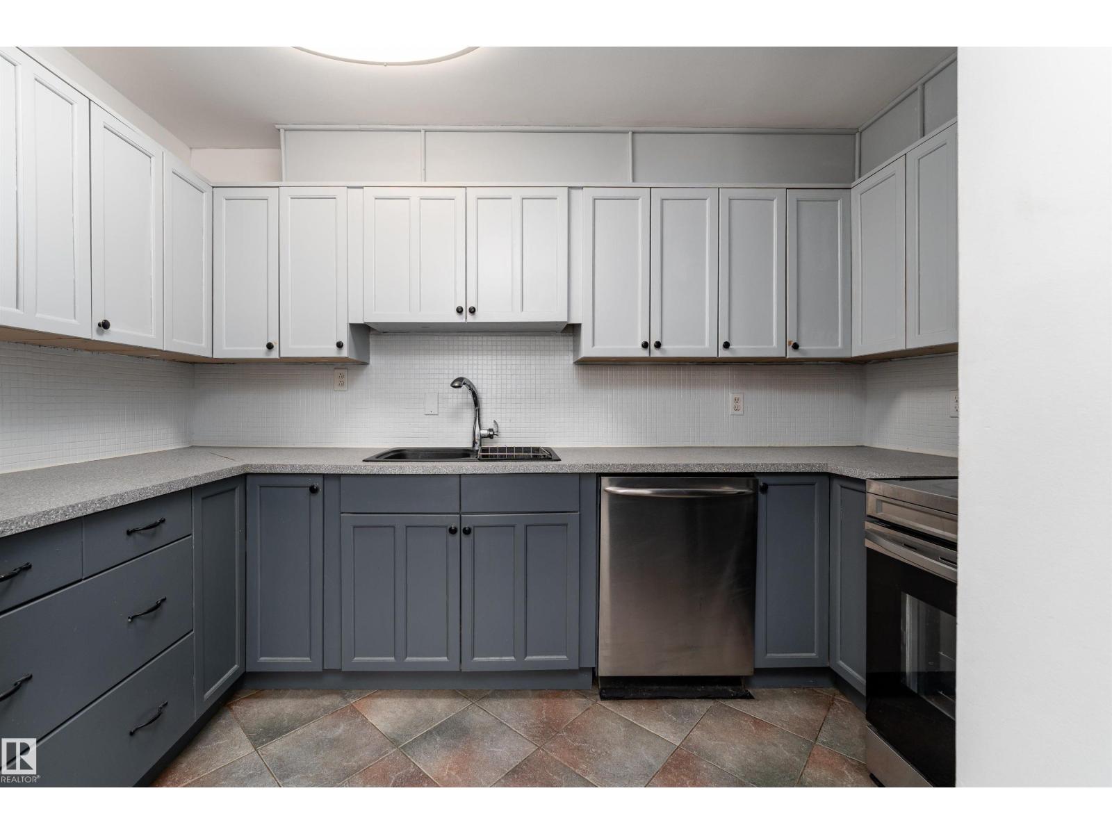 Additional image 2 of 17737 95 Street NW, Edmonton, AB, T5Z2E2