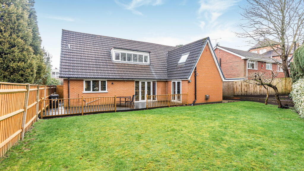 Walsall Road, Sutton Coldfield, B74 4ND