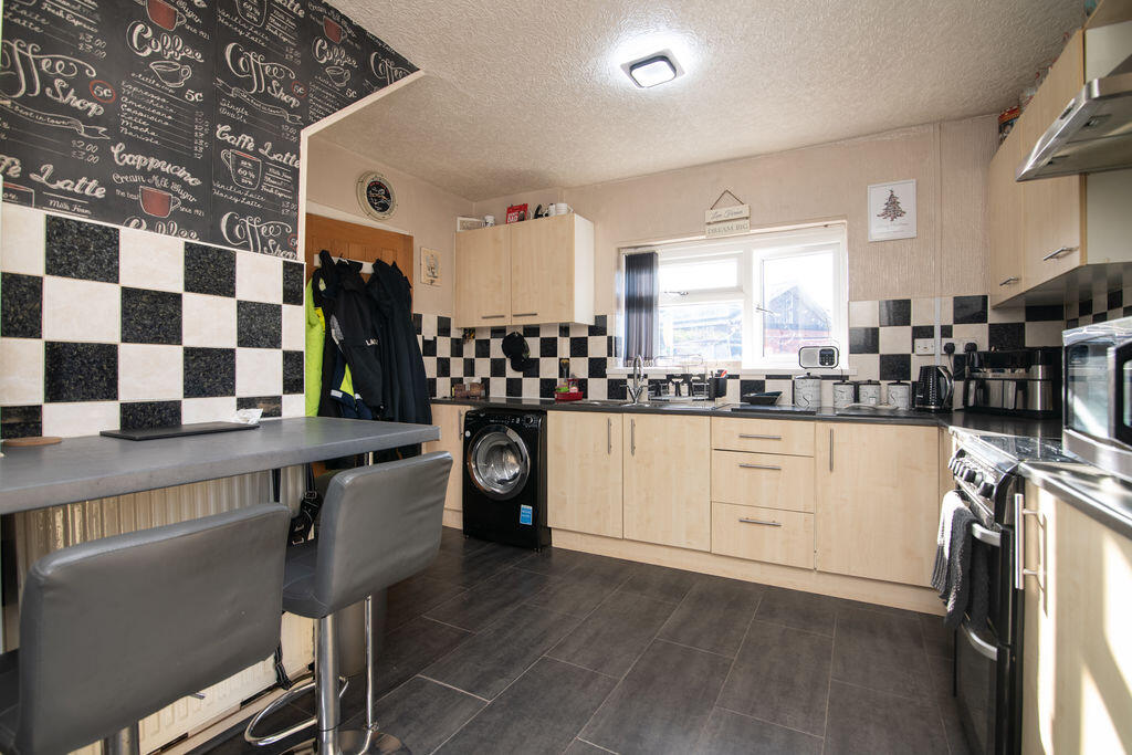 Campville Crescent, West Bromwich photo 5
