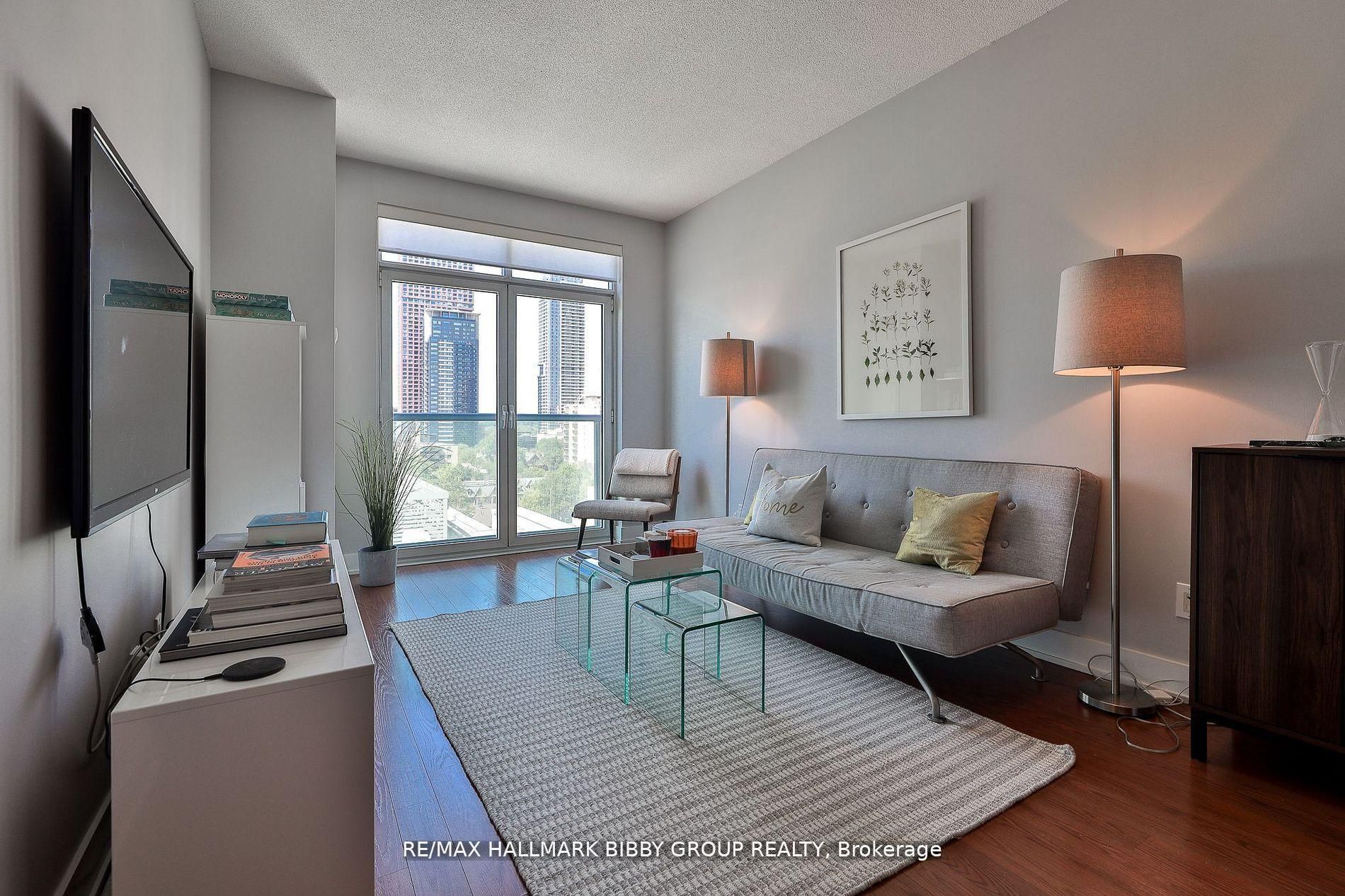 1102-120 Homewood Avenue, Toronto, ON, M4Y 1J4