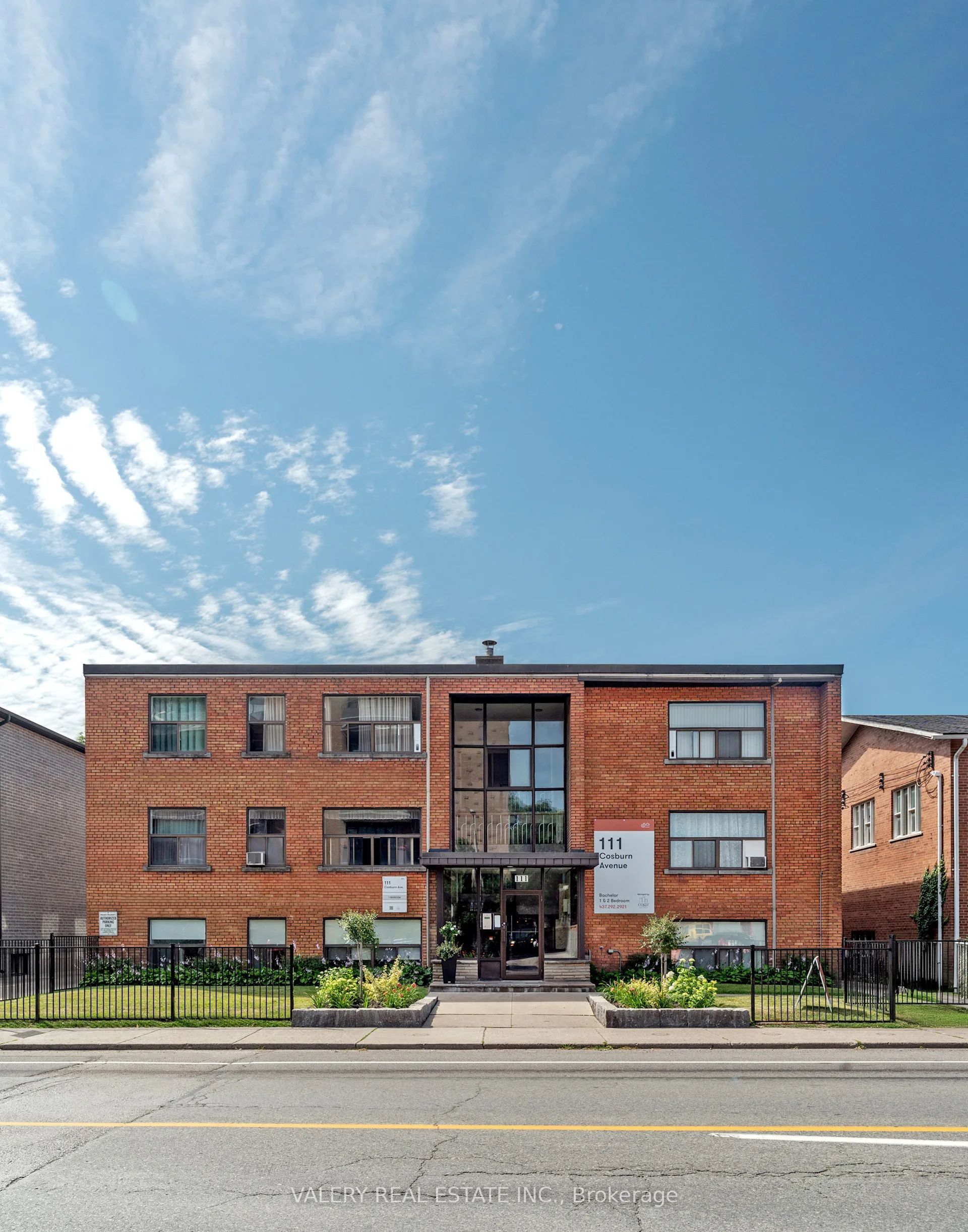 108-111 Cosburn Avenue, Toronto, ON, M4J 2L1