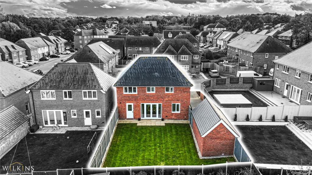 Additional image 32 of Broomyshaw Close, Amington, Tamworth, Staffordshire, B77