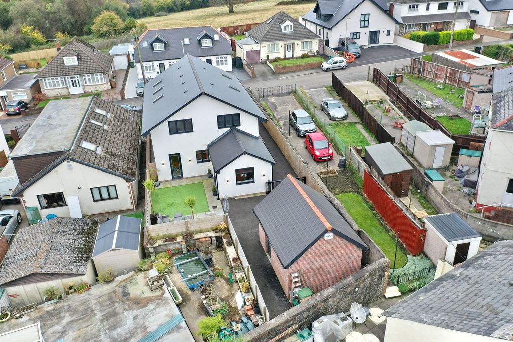 Additional image 37 of 4 bed detached house for saleGwerthonor Lane, Gilfach CF81