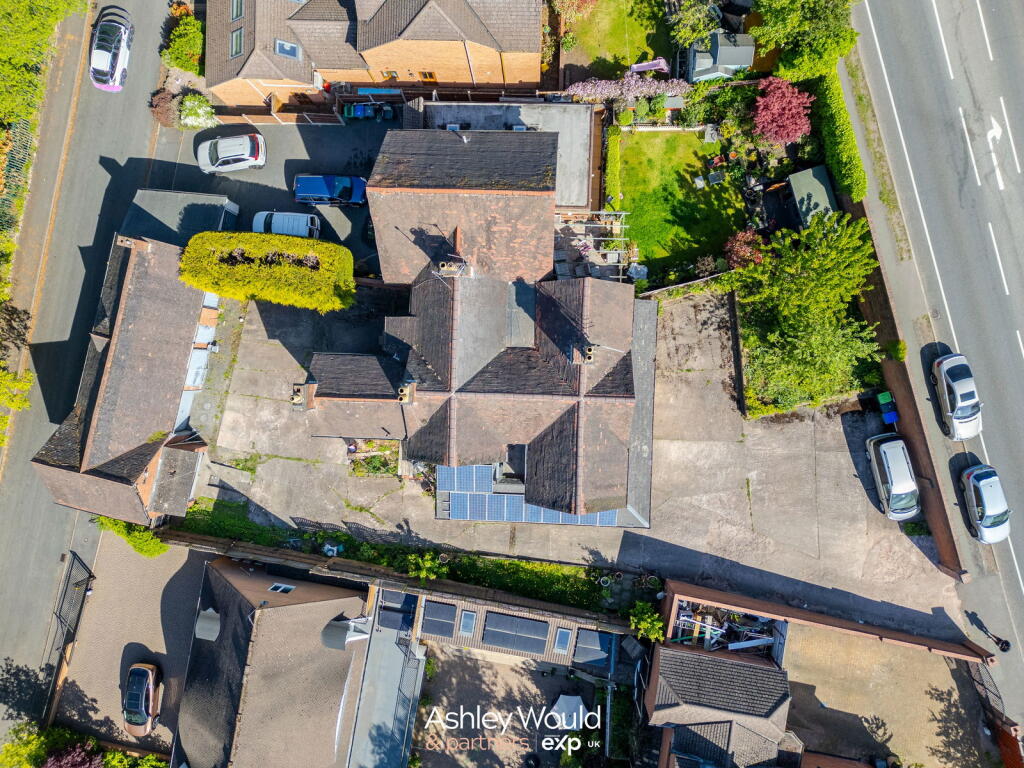 Halesowen Road, Cradley Heath, B64 7JT
