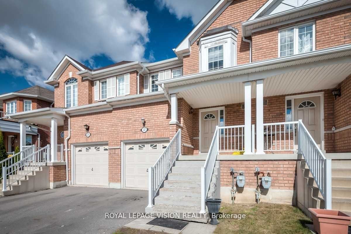 227 Stonebriar Drive, Vaughan, ON, L6A 4A3