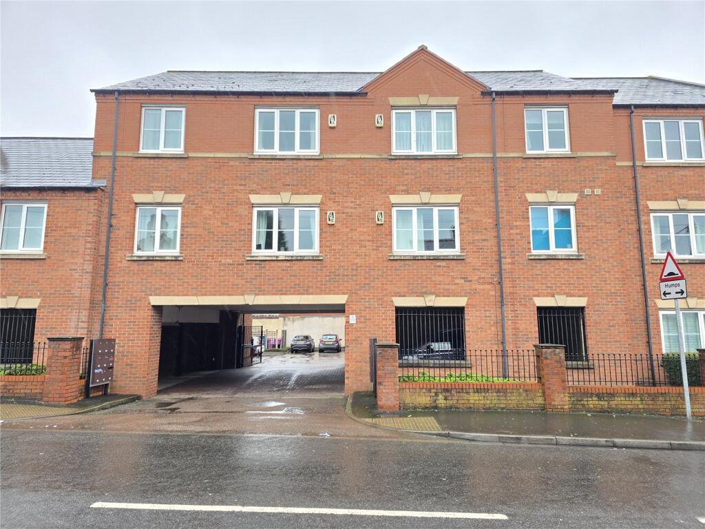 Thomas Street, Tamworth, Staffordshire, B77