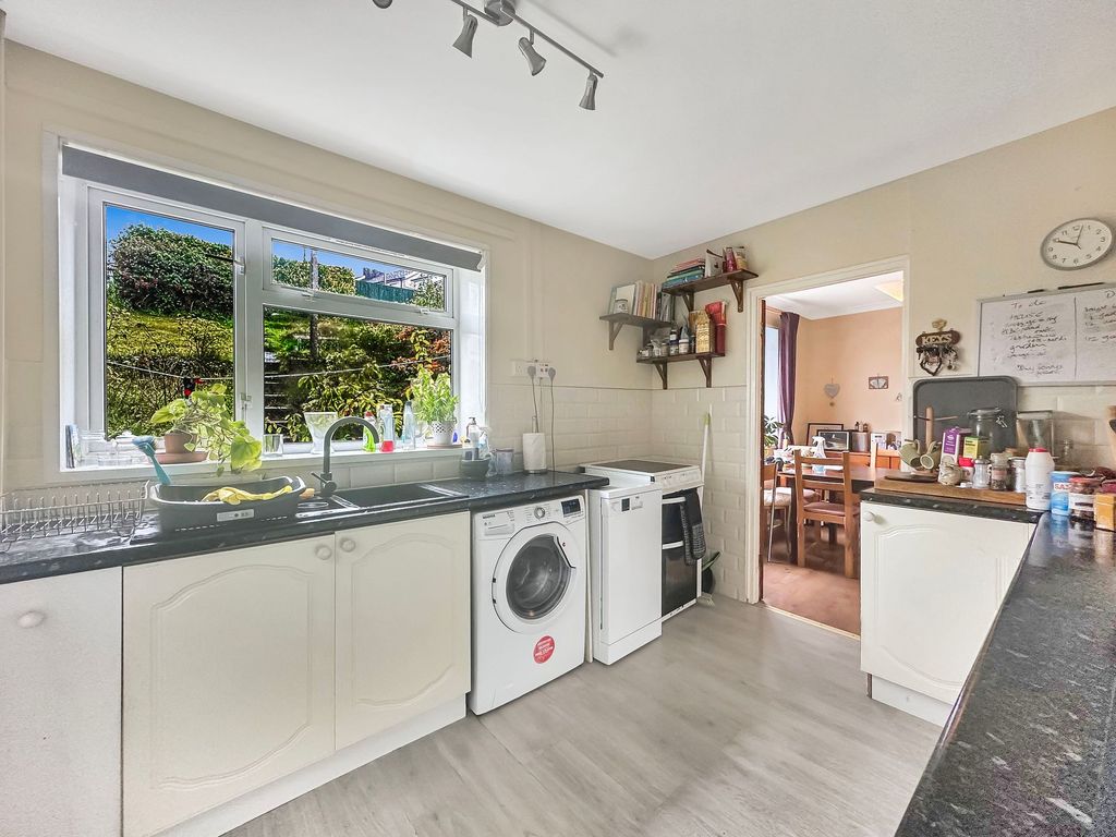 Additional image 6 of 3 bed semi-detached house for saleHeol Celyn, Hengoed CF82