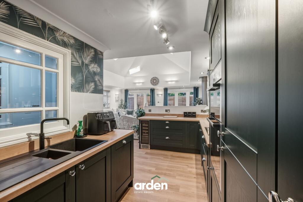 Wellington Road, Chester House, B60 photo 4