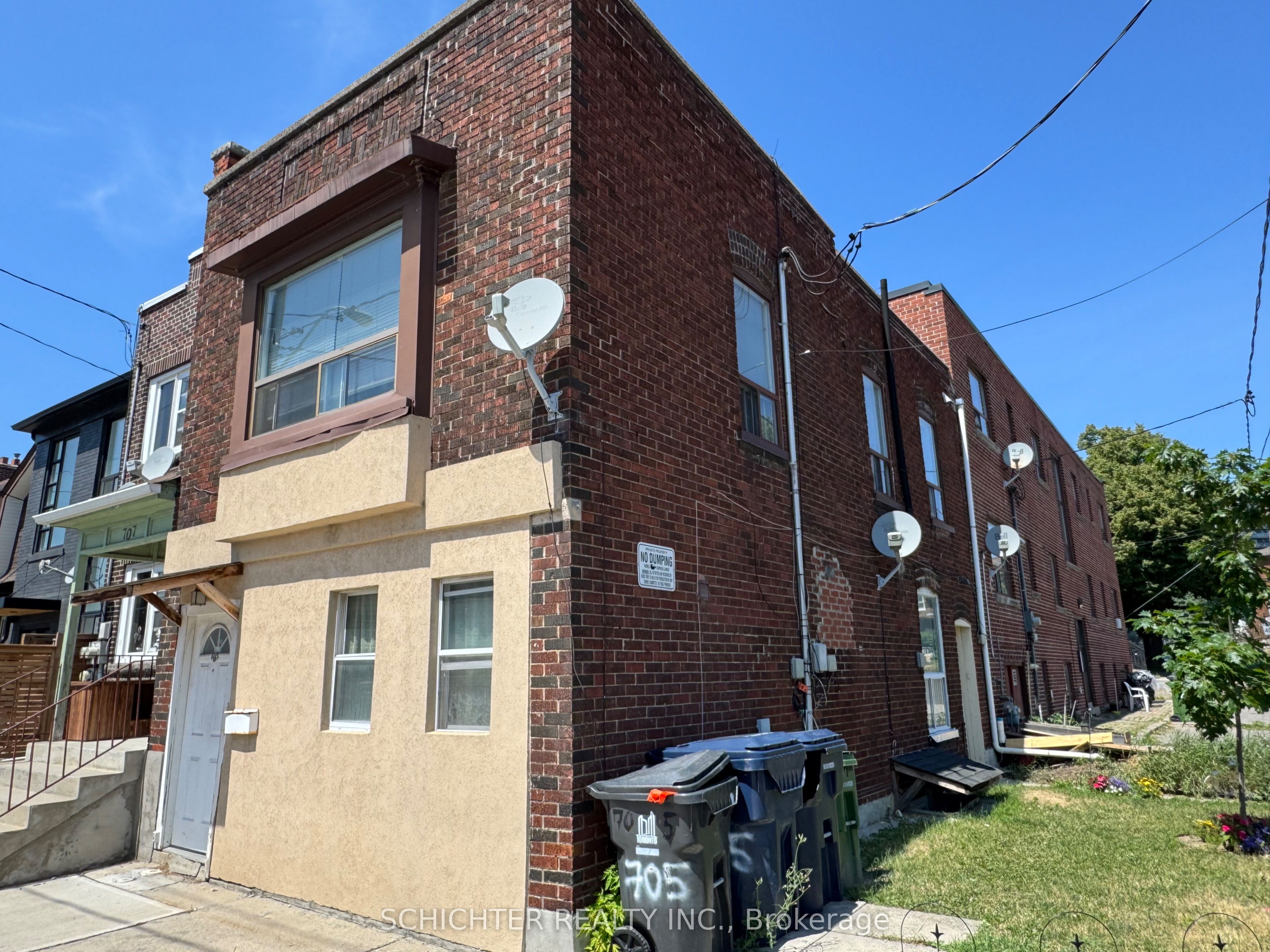 Additional image 2 of Triplex-705 Vaughan Road W, Toronto, ON, M6E 2Y8
