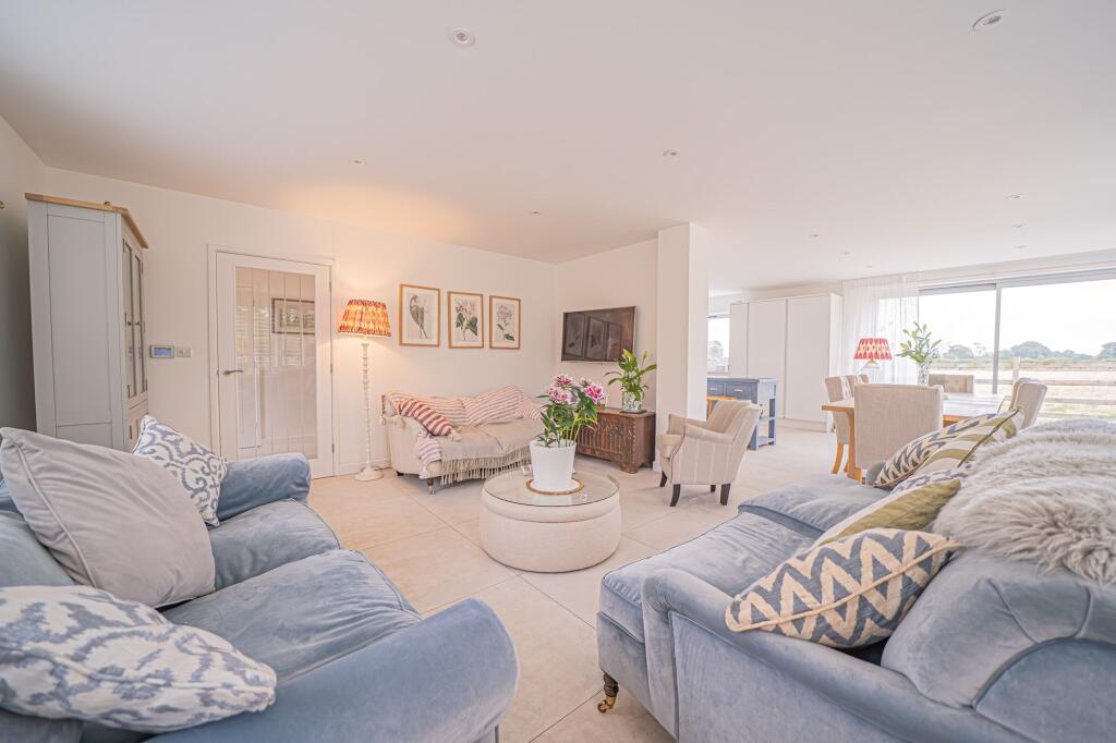 Warwick Road, Knowle, B93 photo 5