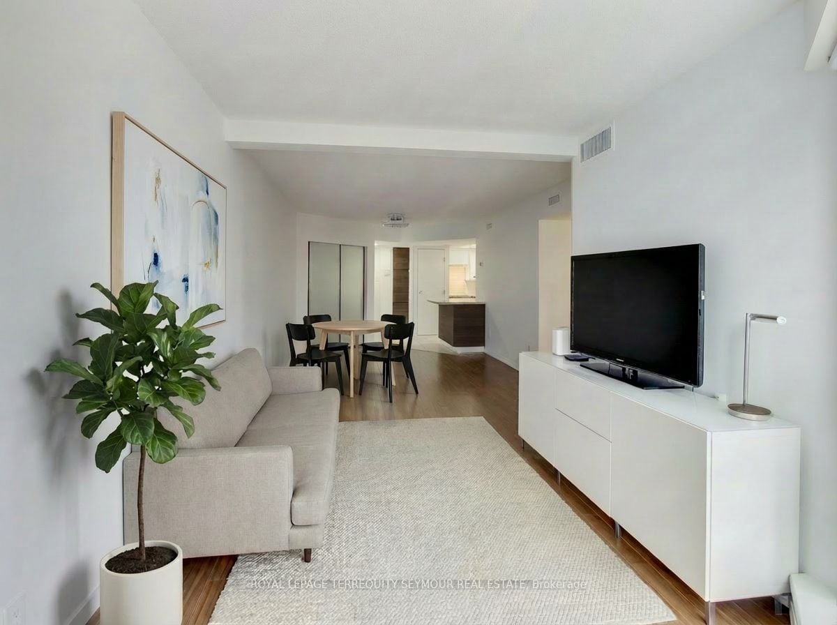 Additional image 2 of 1407-1001 Bay Street, Toronto, ON, M5S 3A6