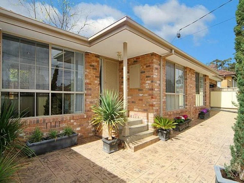 2 Centre Street, Reservoir VIC 3073