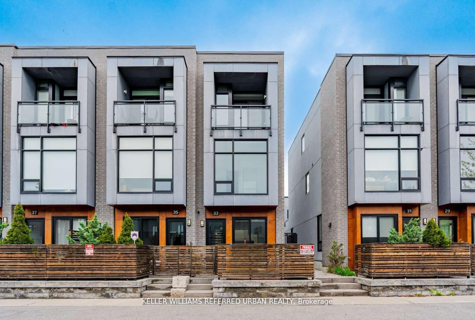 33 Achtman Lane, Toronto, ON, M6G 4C5