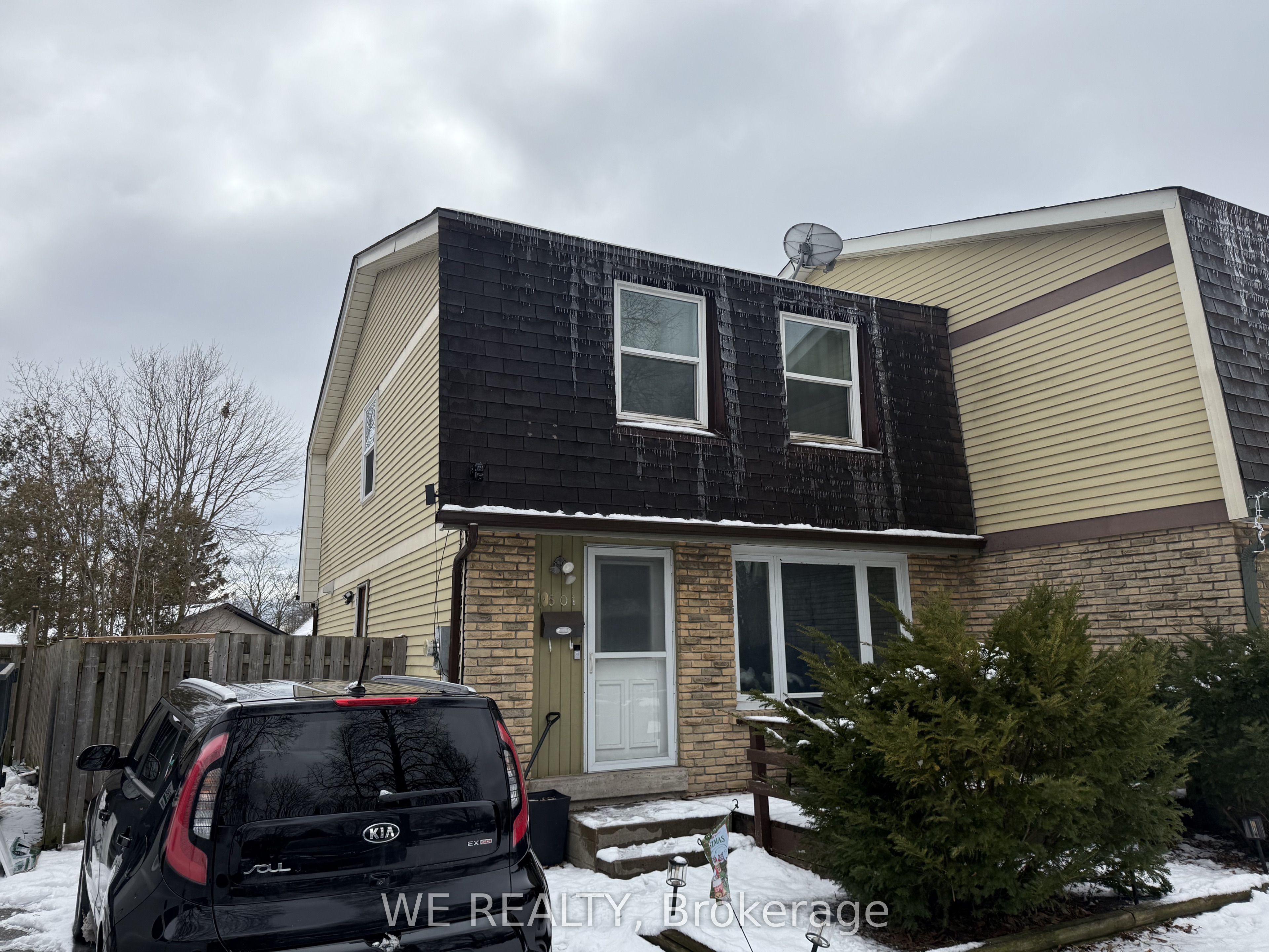 Lower-501 Lancelot Crescent, Oshawa, ON, L1K 1J9