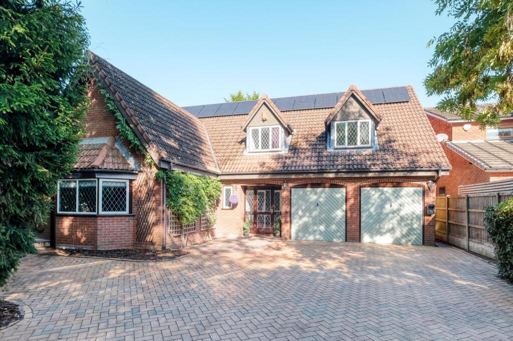 Dickens Heath Road, Shirley, B90