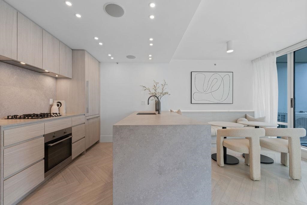 Additional image 4 of 2206-1438 Richards Street, Vancouver, BC, V6Z 3B8