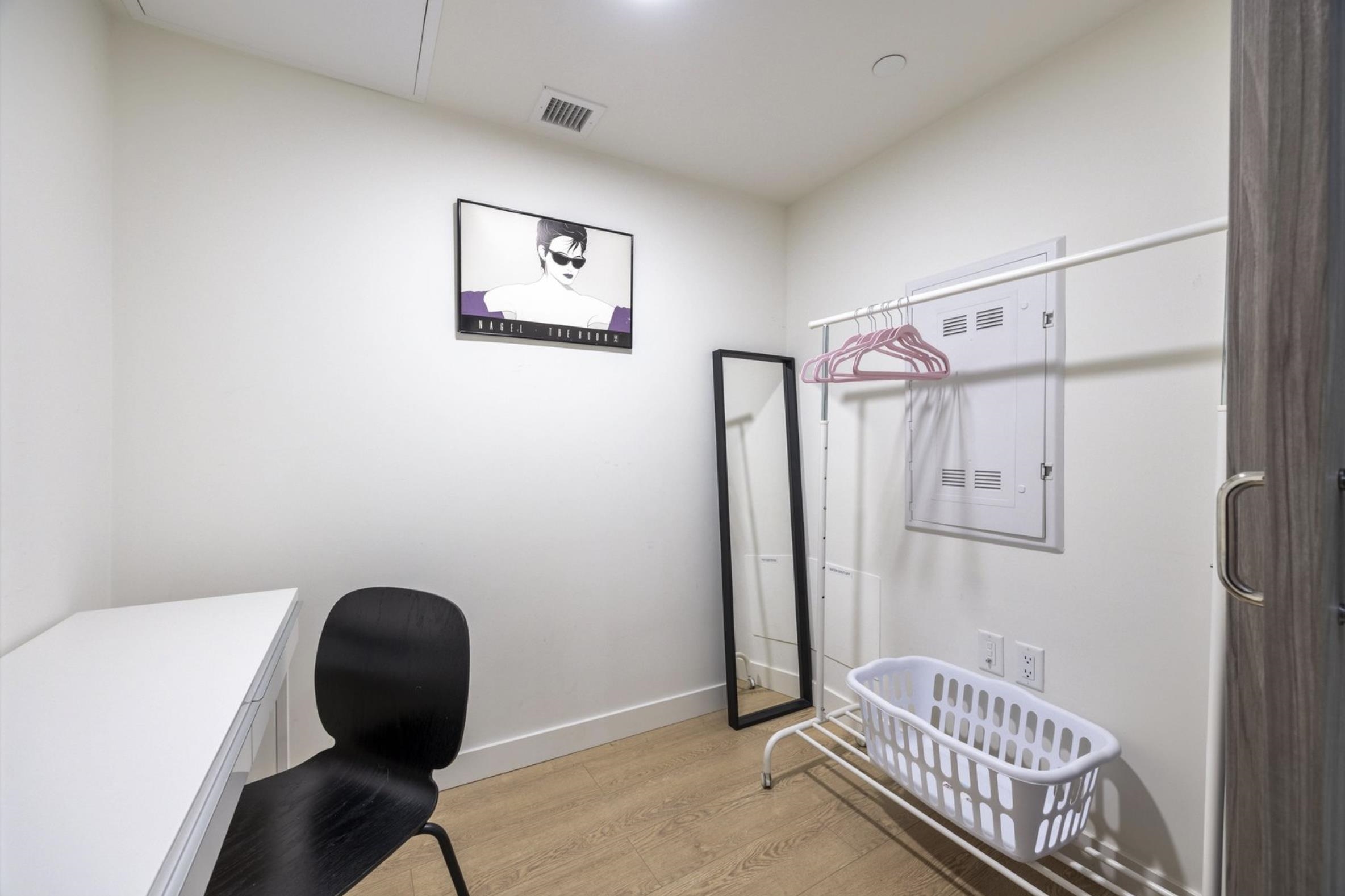 Additional image 4 of 403-89 Nelson Street, Vancouver, BC, V6Z 0E7