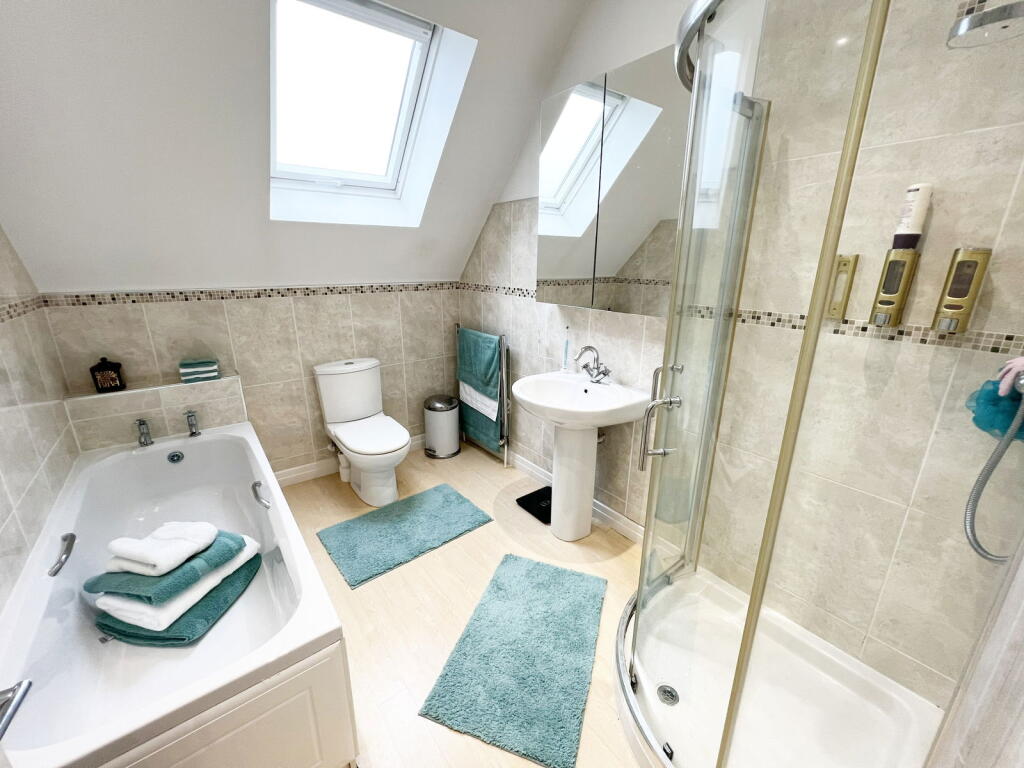 Additional image 21 of Birchy Close, Dickens Heath, Solihull