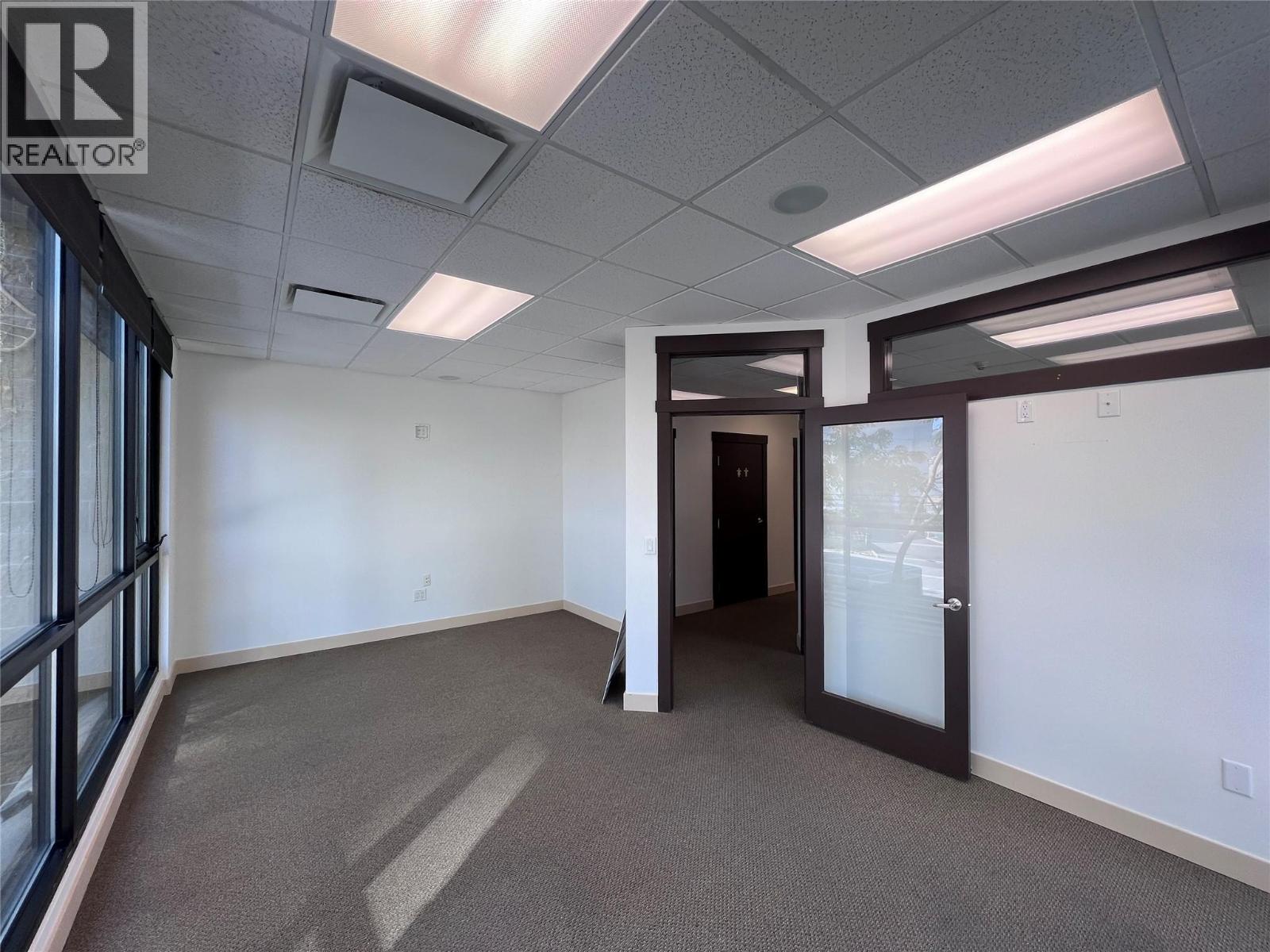 Additional image 6 of 205-1180 Sunset Drive, Kelowna, BC, V1Y9W6