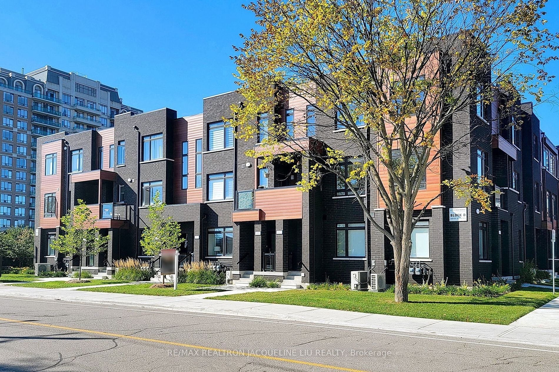 82-370C Red Maple Road, Richmond Hill, ON, L4C 6P5