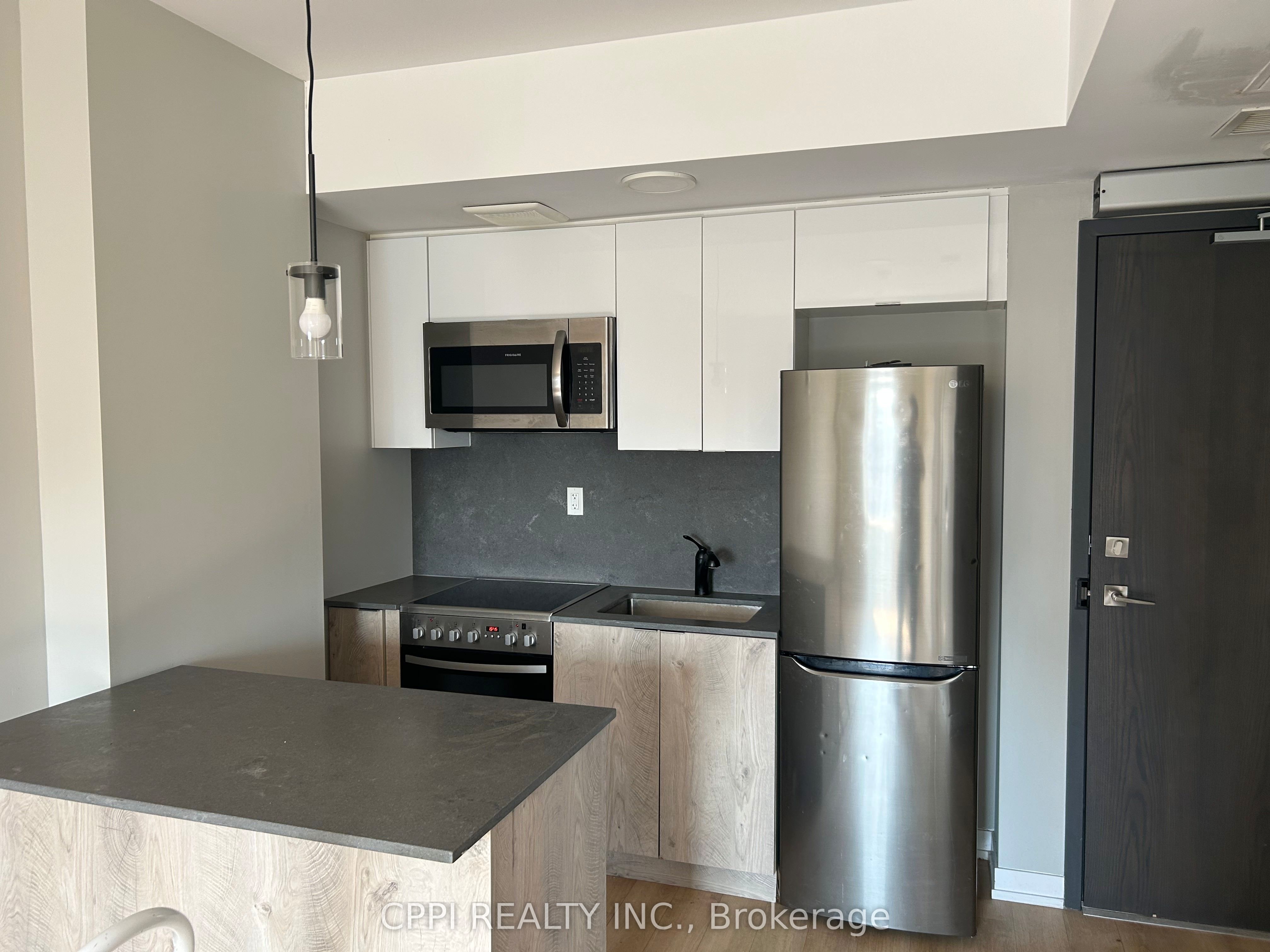 401-70 King Street E, Oshawa, ON, L1H 1B5 photo 3