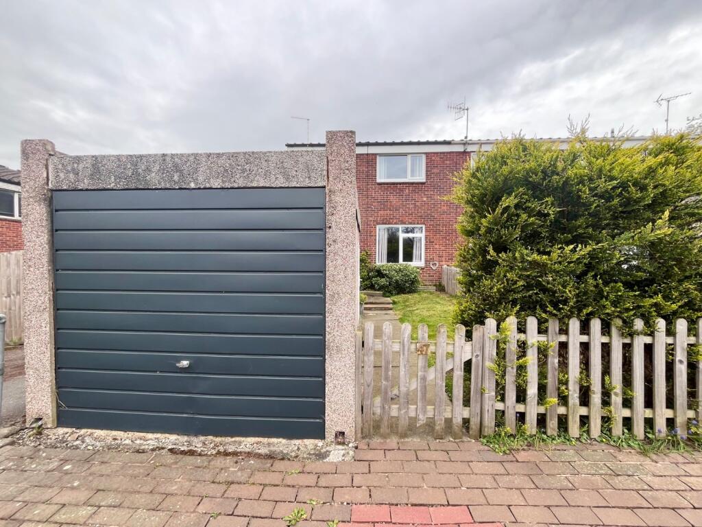 Treville Close, Redditch, Worcestershire, B98