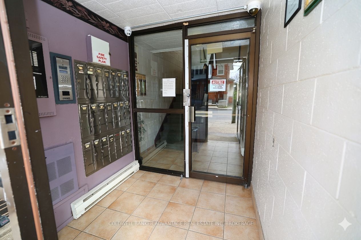 Additional image 3 of 102-4692 Crysler Avenue, Niagara Falls, ON, L2E 3V8