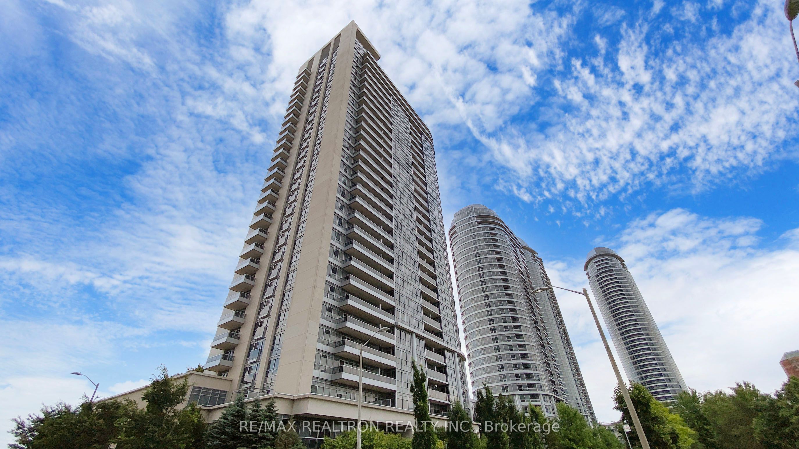 1217-181 Village Green Square, Toronto, ON, M1S 0K6