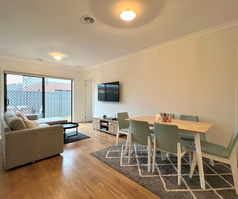 13 Gian Street, Clyde VIC 3978
