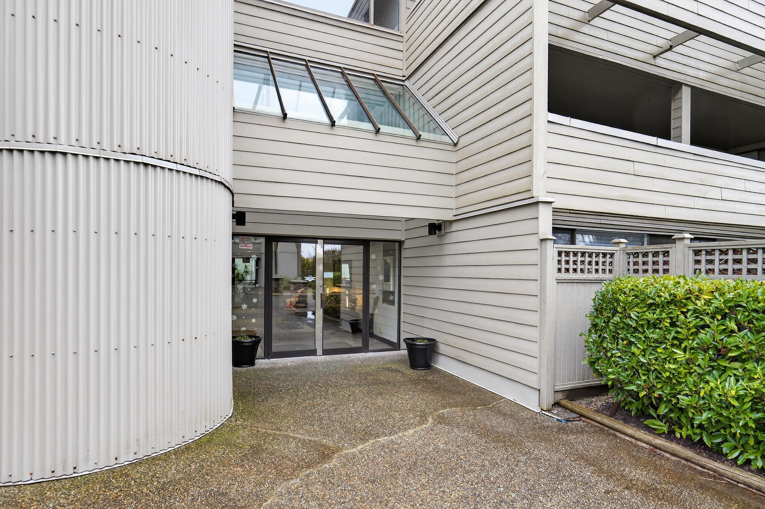 Additional image 2 of 109-15272 19 Avenue, Surrey, BC, V4A 1X6