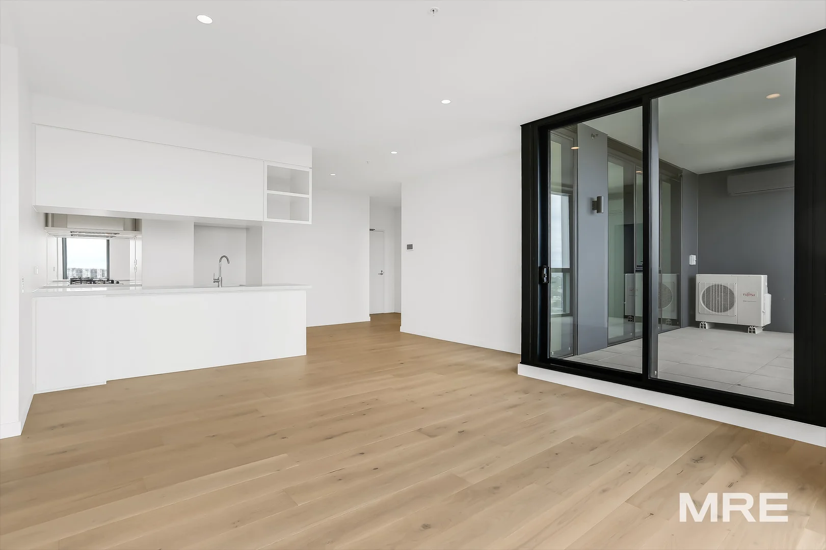 Additional image 2 of 1308/253-273 Normanby Road, South Melbourne VIC 3205