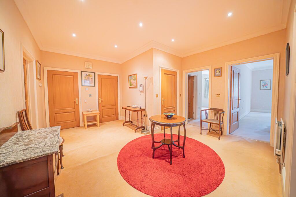 Warwick Road, Solihull, B91 photo 3
