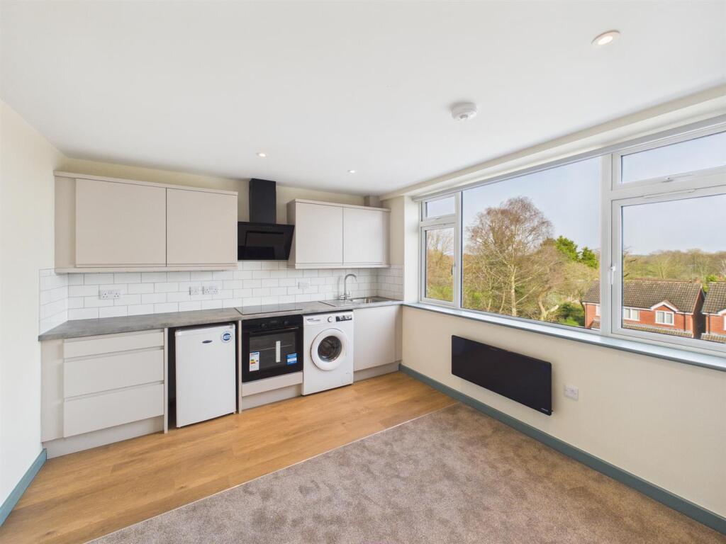 Alcester Road, Studley