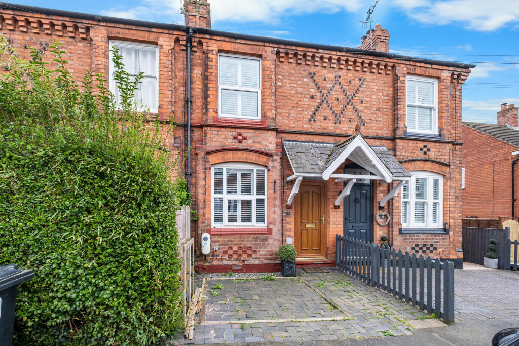 Middlefield Road, Bromsgrove B60 2PW