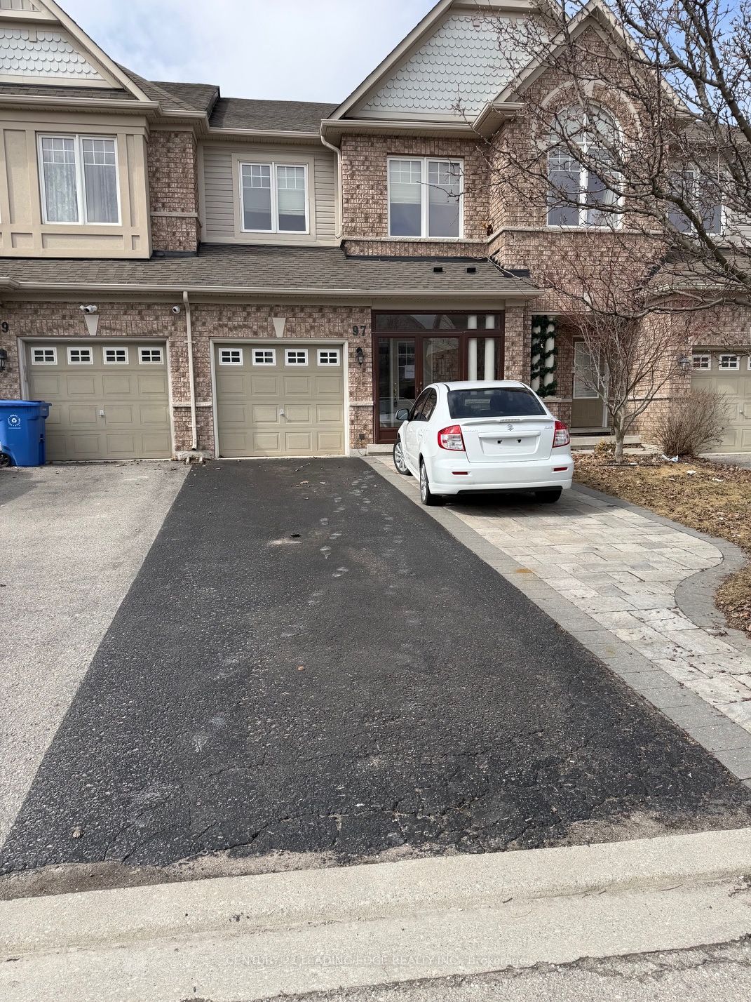 97 Thatcher Crescent, East Gwillimbury, ON, L9N 0B9