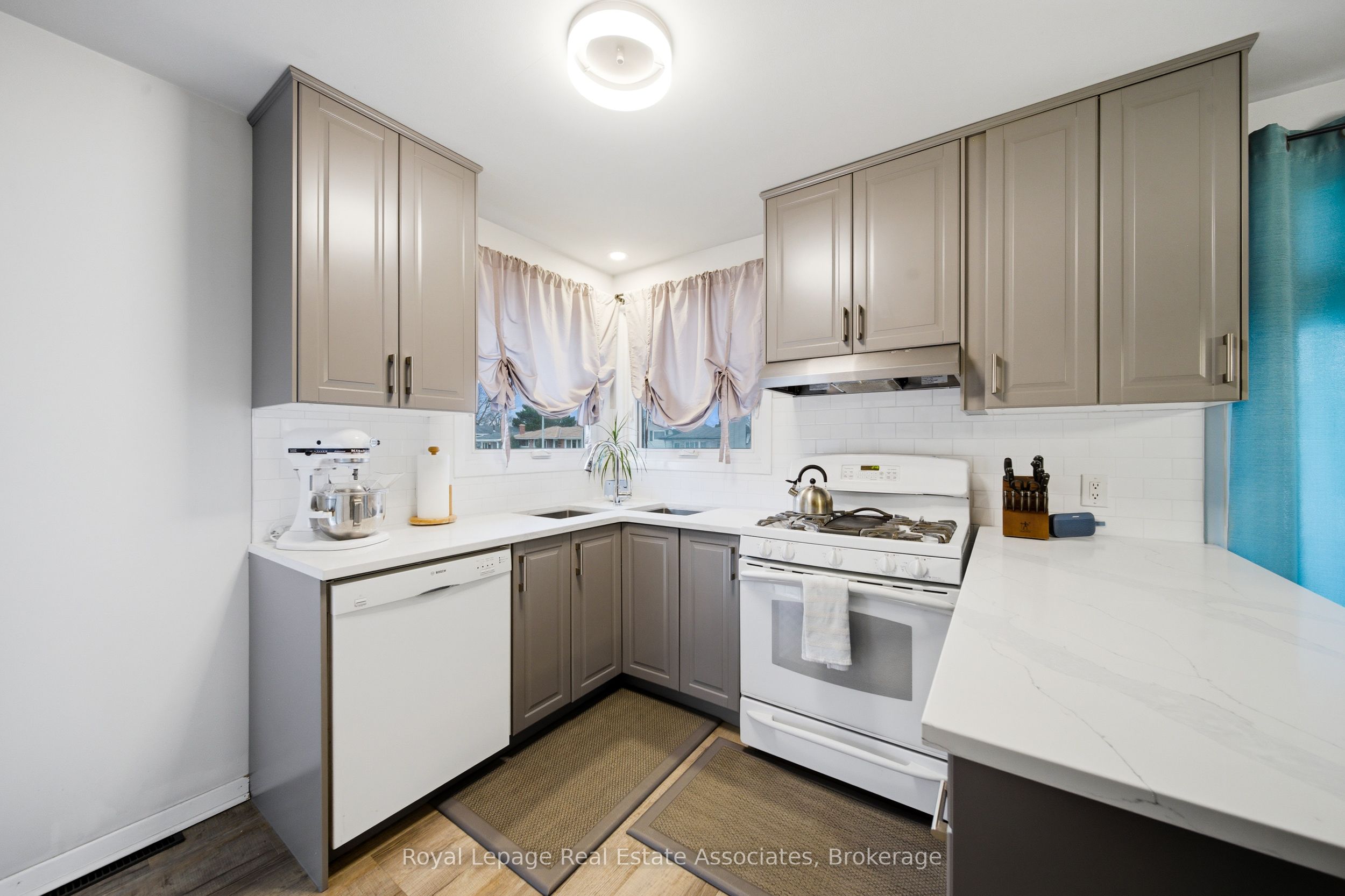 Additional image 2 of 4018 Montcalm Crescent, Niagara Falls, ON, L2G 6L8