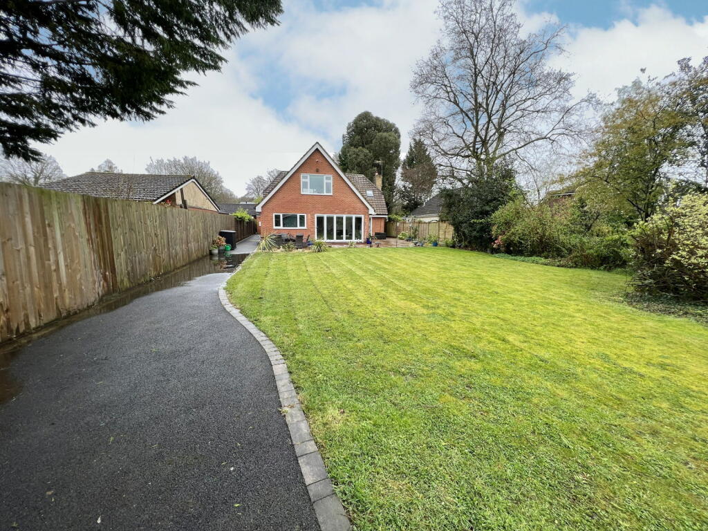 Additional image 30 of Birchy Close, Dickens Heath, Solihull