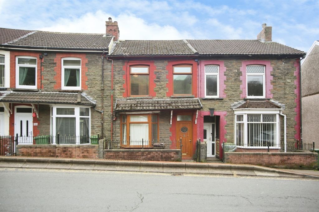 3 bed terraced house for saleCommercial Street, Senghenydd, Caerphilly CF83