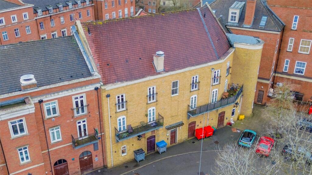 Parkridge Court, Main Street, Dickens Heath, West Midlands, B90