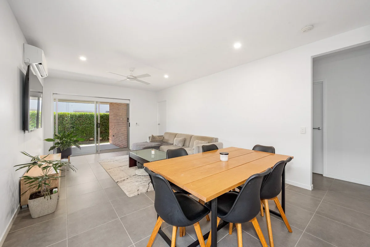 23 Bett Street, Strathpine QLD 4500 photo 4