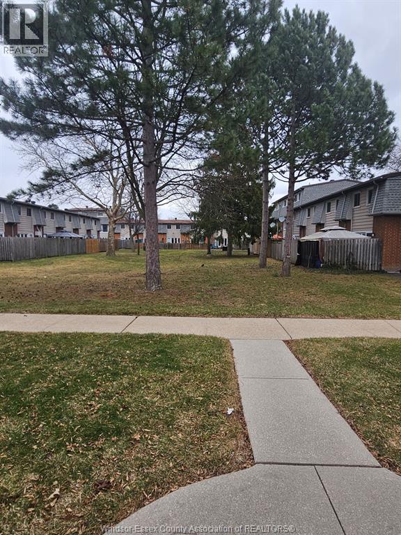 Additional image 2 of 2649 Vine Court, Windsor, ON, N8T2X3